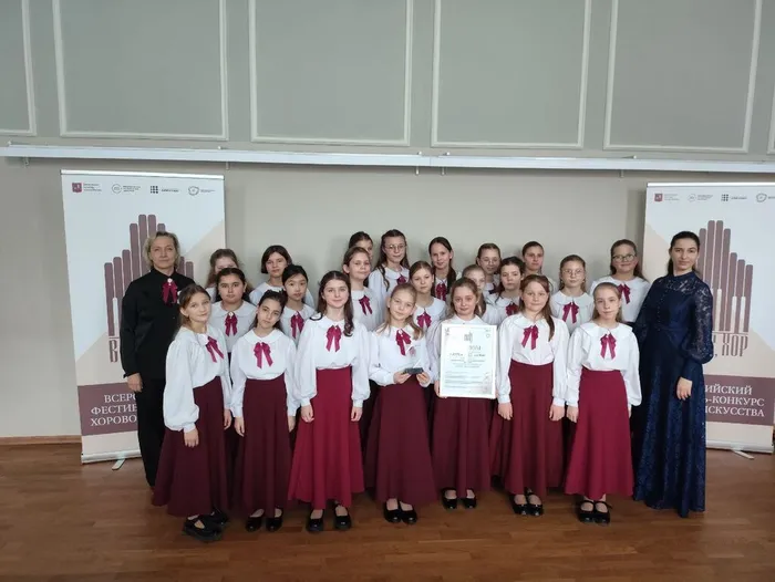 photo_5226502714634736624_y